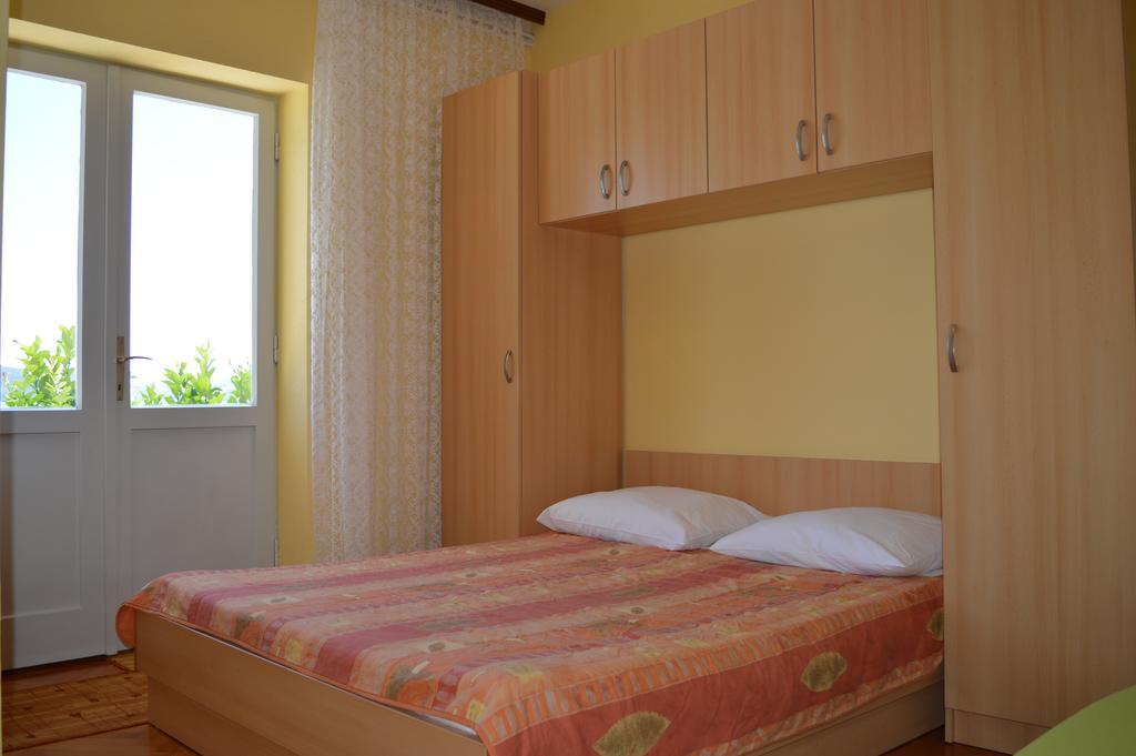 Apartments Majstrovic Živogošće Esterno foto